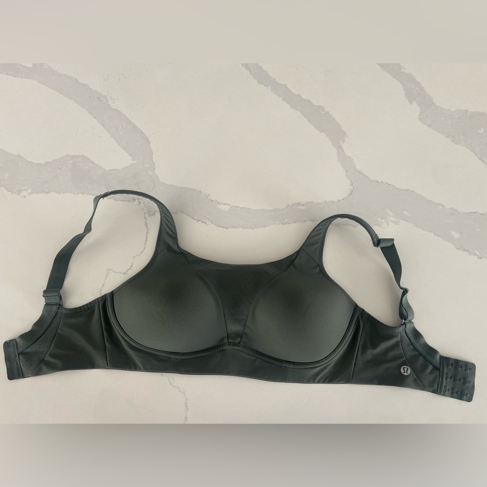 Lululemon Run times Bra * High support 32E
